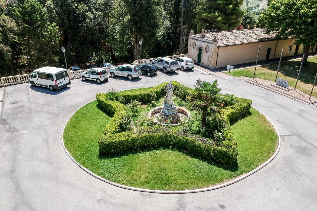 Domus Stella Maris - Casa Per Ferie Hotel Ancona Exterior photo