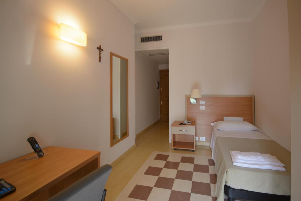 Domus Stella Maris - Casa Per Ferie Hotel Ancona Exterior photo